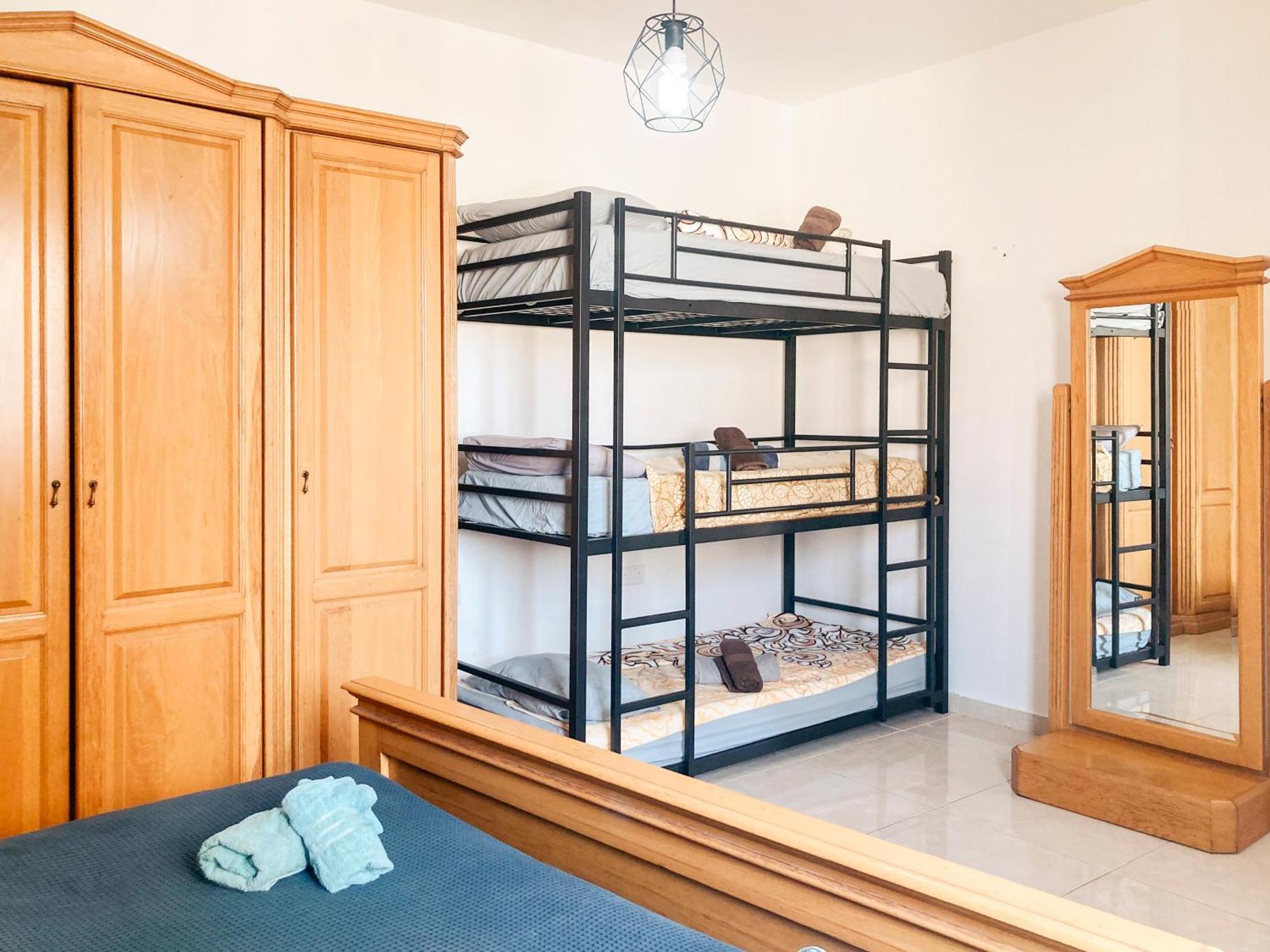 Xl Central Home - Sleeps 10 People Pietà Eksteriør billede